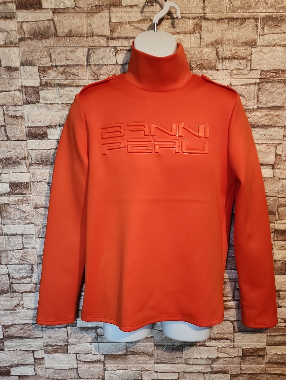 BANNI PERU Orange High-Neck Sweatshirt
